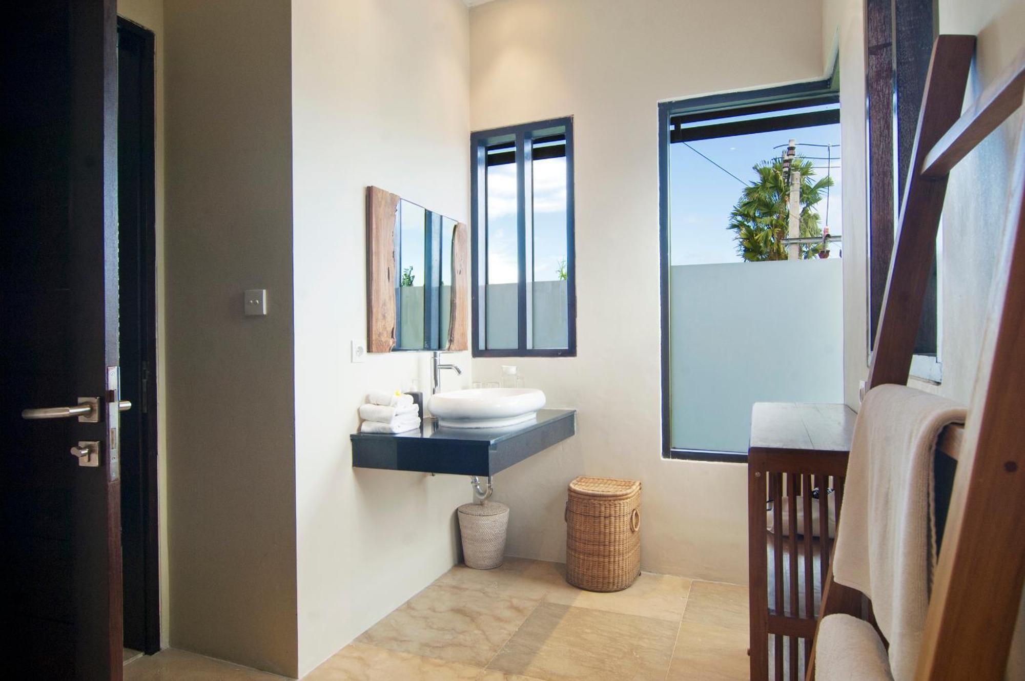 Uma Sari - 2bdr, Private Pool And Sunset Rooftop, Quiet And * Seminyak (Bali)