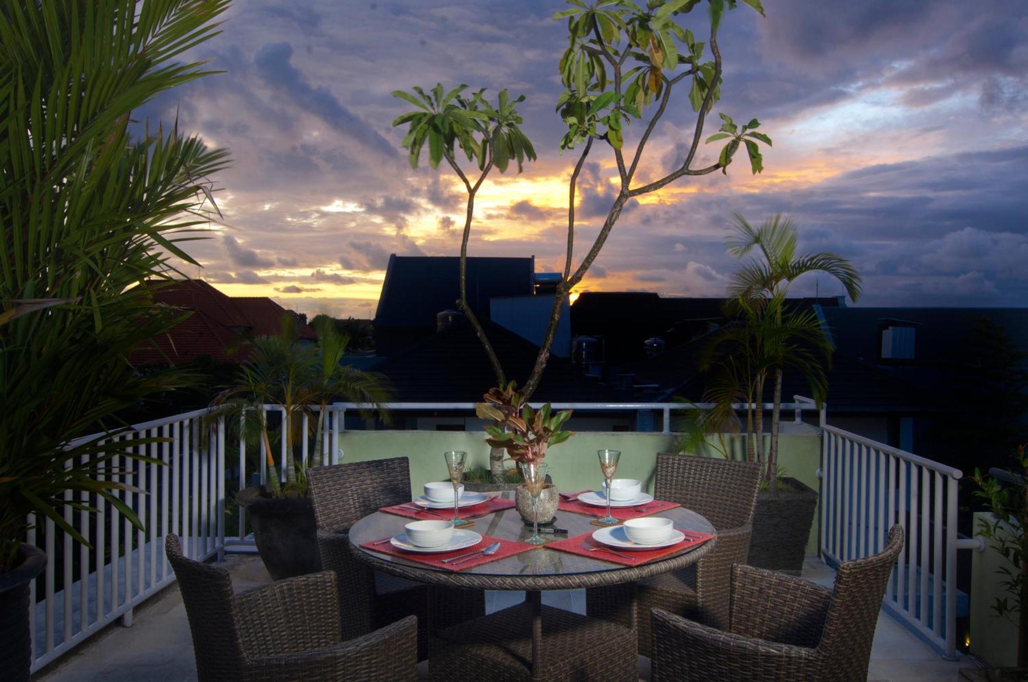 Uma Sari - 2bdr, Private Pool And Sunset Rooftop, Quiet And Villa *